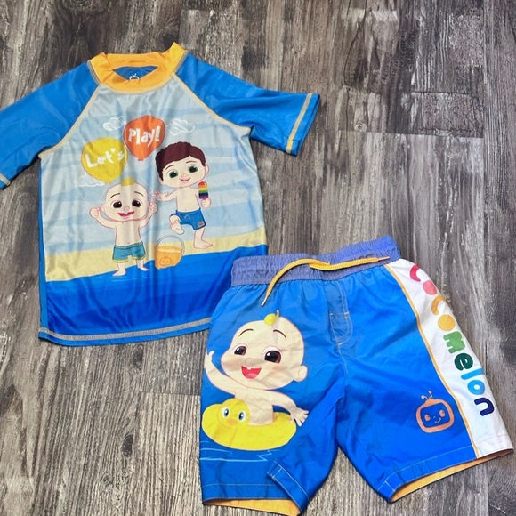 CoComelon Rashguard & Swim Trunk Set Toddler Size 4T - Picture 1 of 4